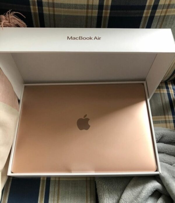 MacBook Air/pro pallets for sale